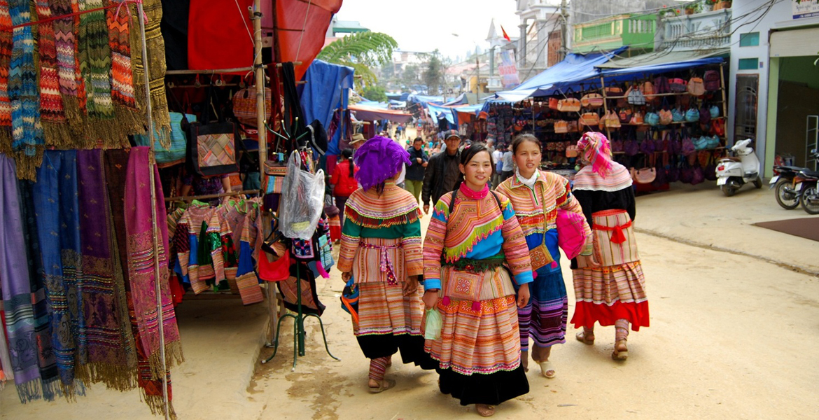 Bac Ha Market Day Tour